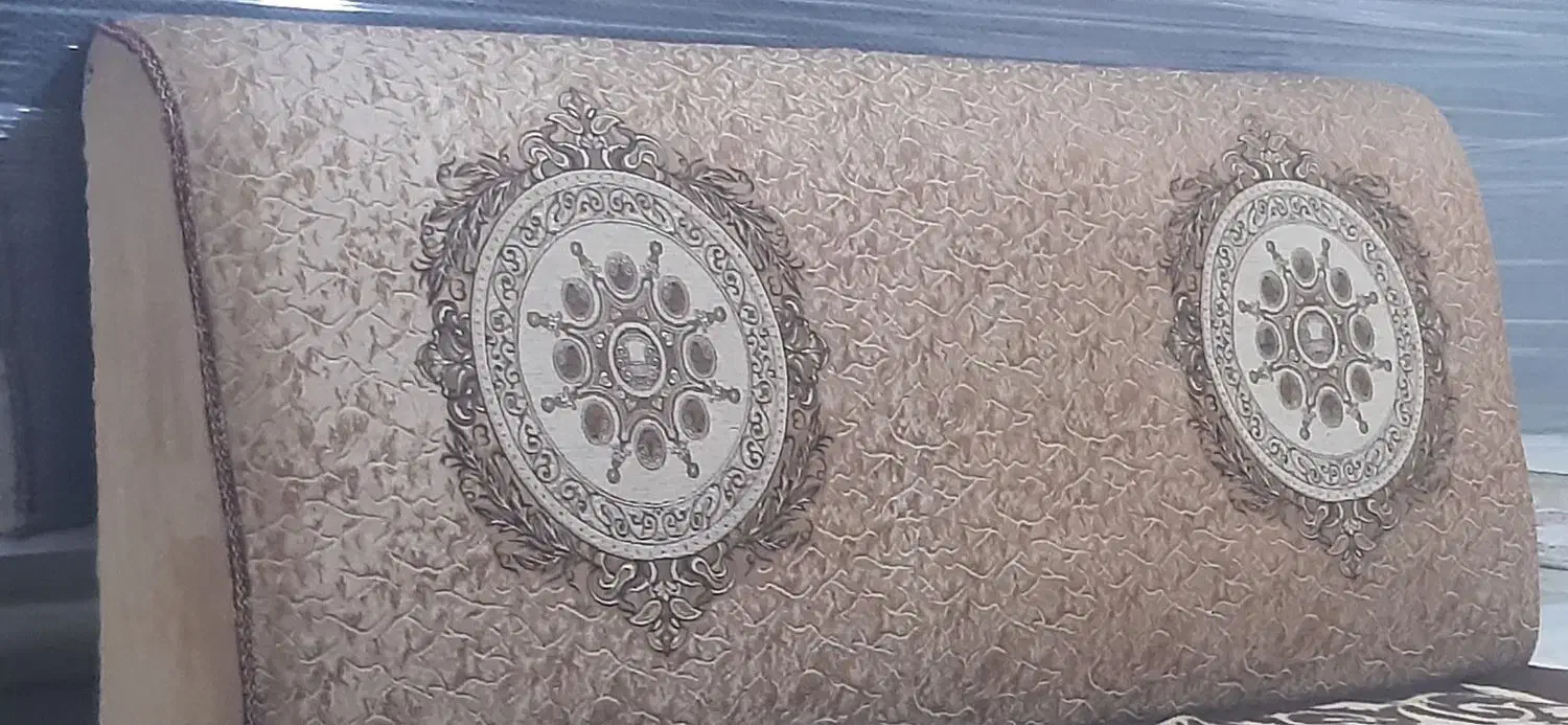 پشتی|پشتی|محمدشهر, شهرک پیام (مهرالبرز)|دیوار