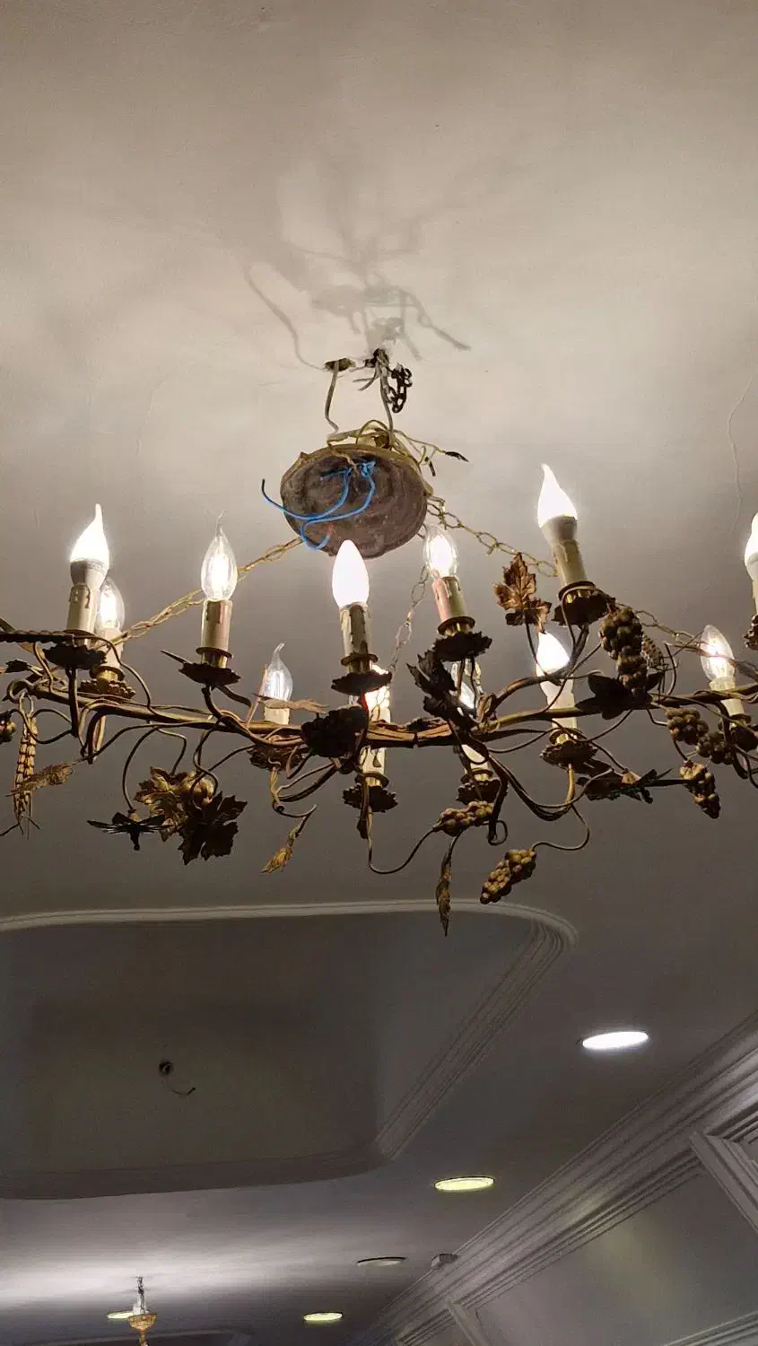 لوستر برنز ۱۲ و ۱۶ شاخه اروپایی انگوری|لوستر و چراغ آویز|تهران, تجریش|دیوار