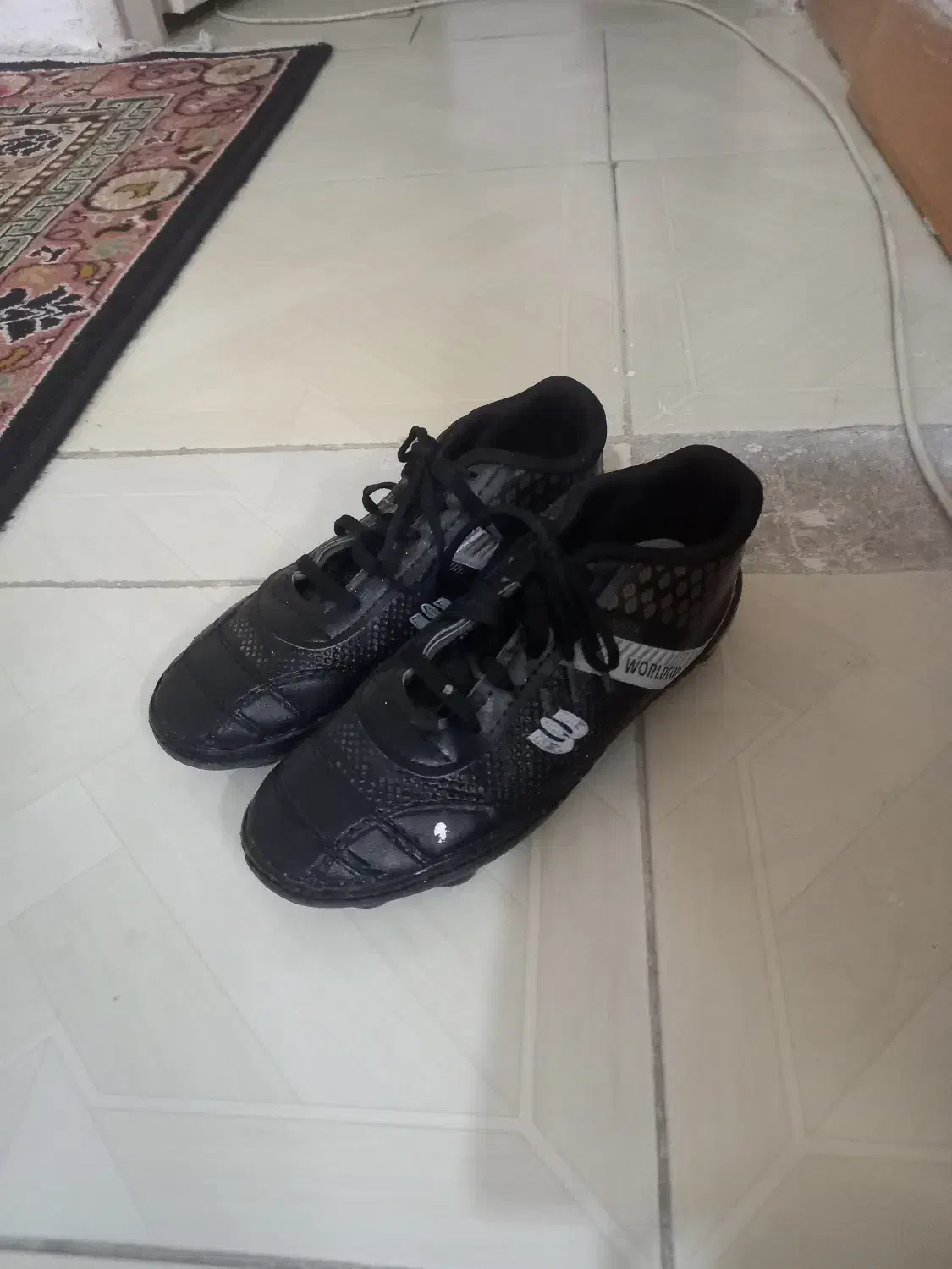 درحدنو|کیف، کفش، کمربند|قدس, شهر‌قدس|دیوار