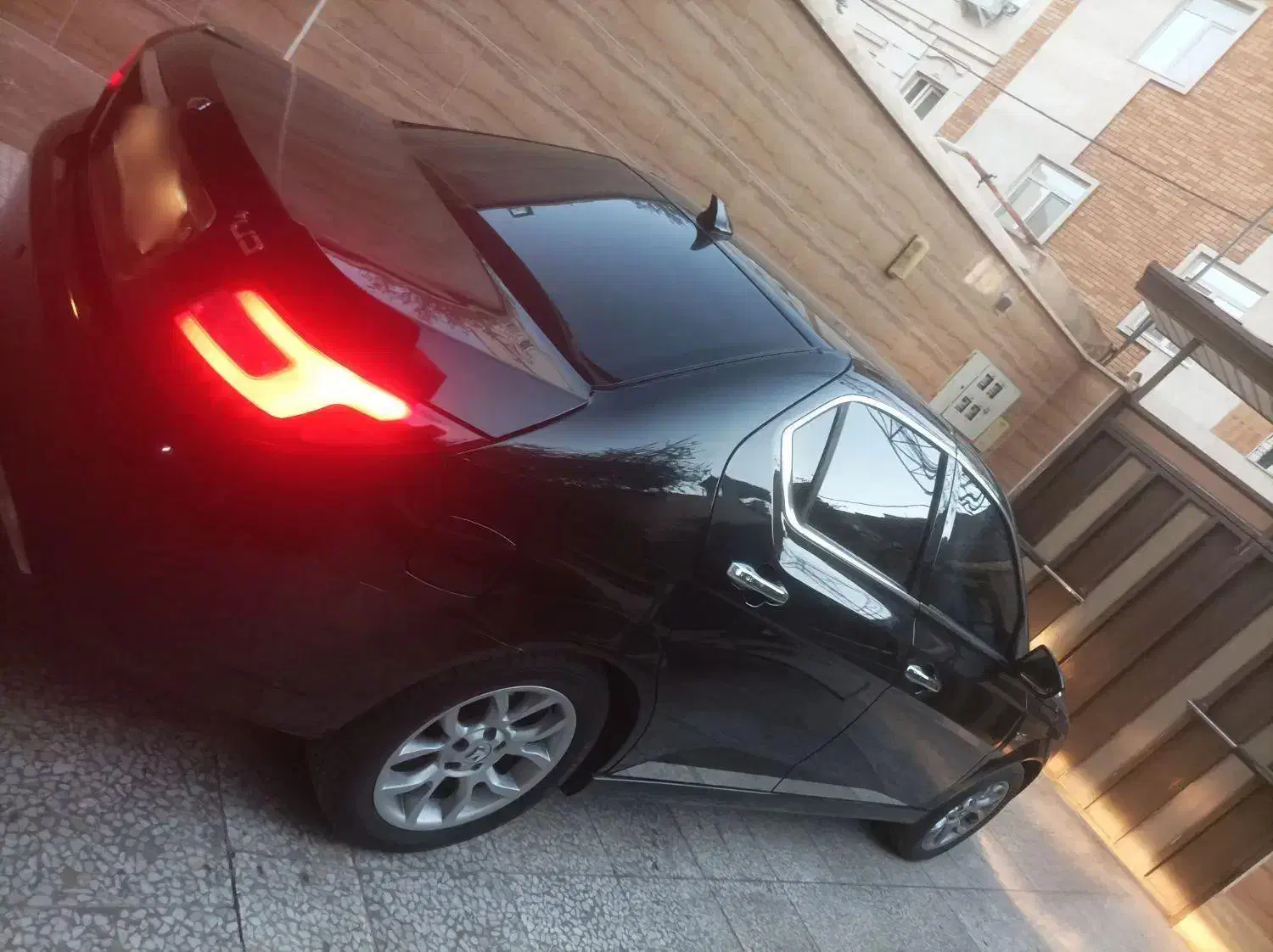 دنا پلاس توربو اتومات مدل 1401 گارانتی فعال|خودرو سواری و وانت|گرمسار, |دیوار