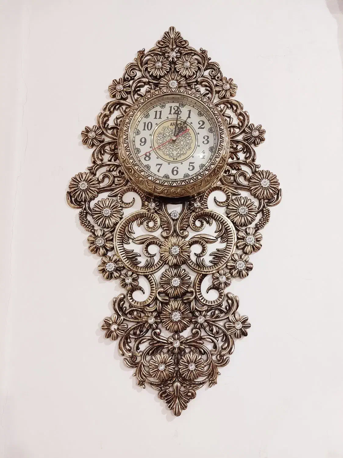 ساعت دیواری بسیار شیک وزیبا|ساعت دیواری و تزئینی|مریوان, |دیوار