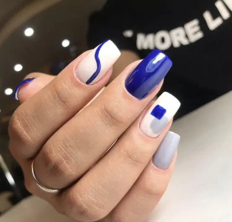 کاشت ناخن ۲۲۰تومان|خدمات آرایشگری و زیبایی|کرمانشاه, |دیوار