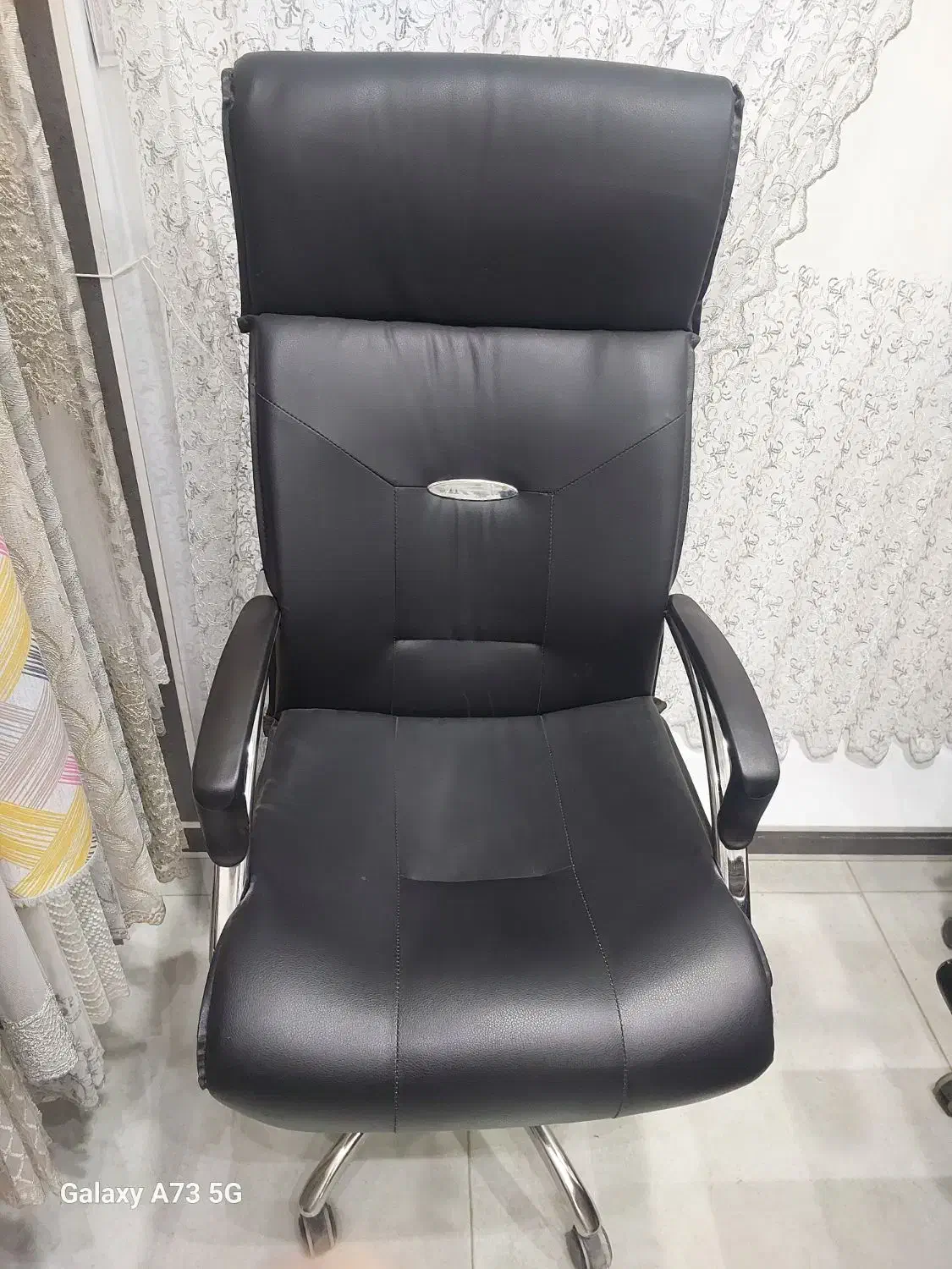 صندلی،آره آلمینیوم بر|دفتر کار|زرقان, |دیوار