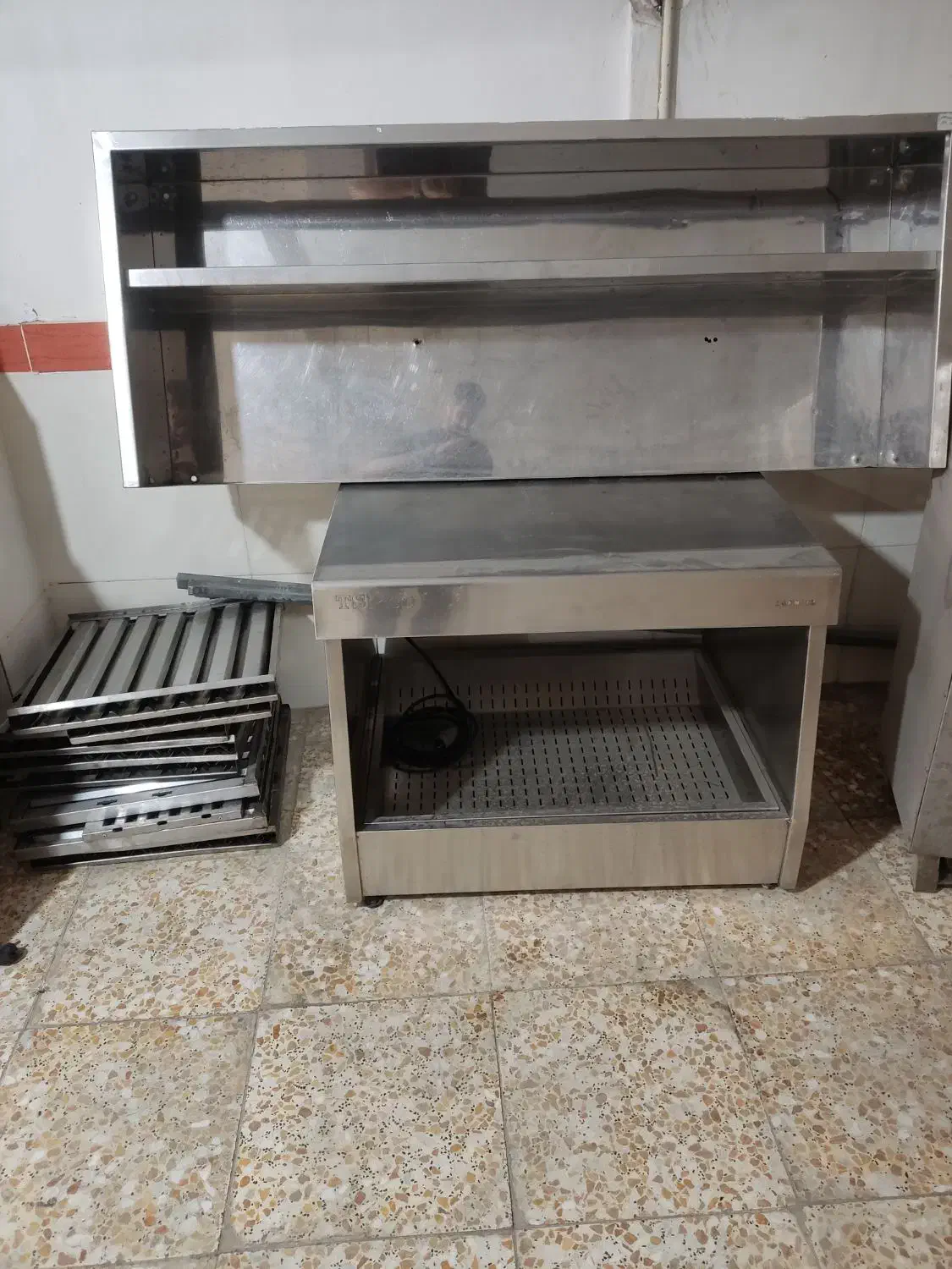 تعدادی لوازم صنعتی آشپزخونه|کافی‌شاپ و رستوران|صباشهر, |دیوار