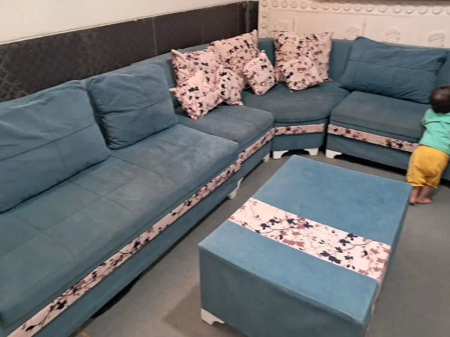 مبل راحتی۷نفره|مبلمان خانگی و میز عسلی|شیراز, نیستان|دیوار