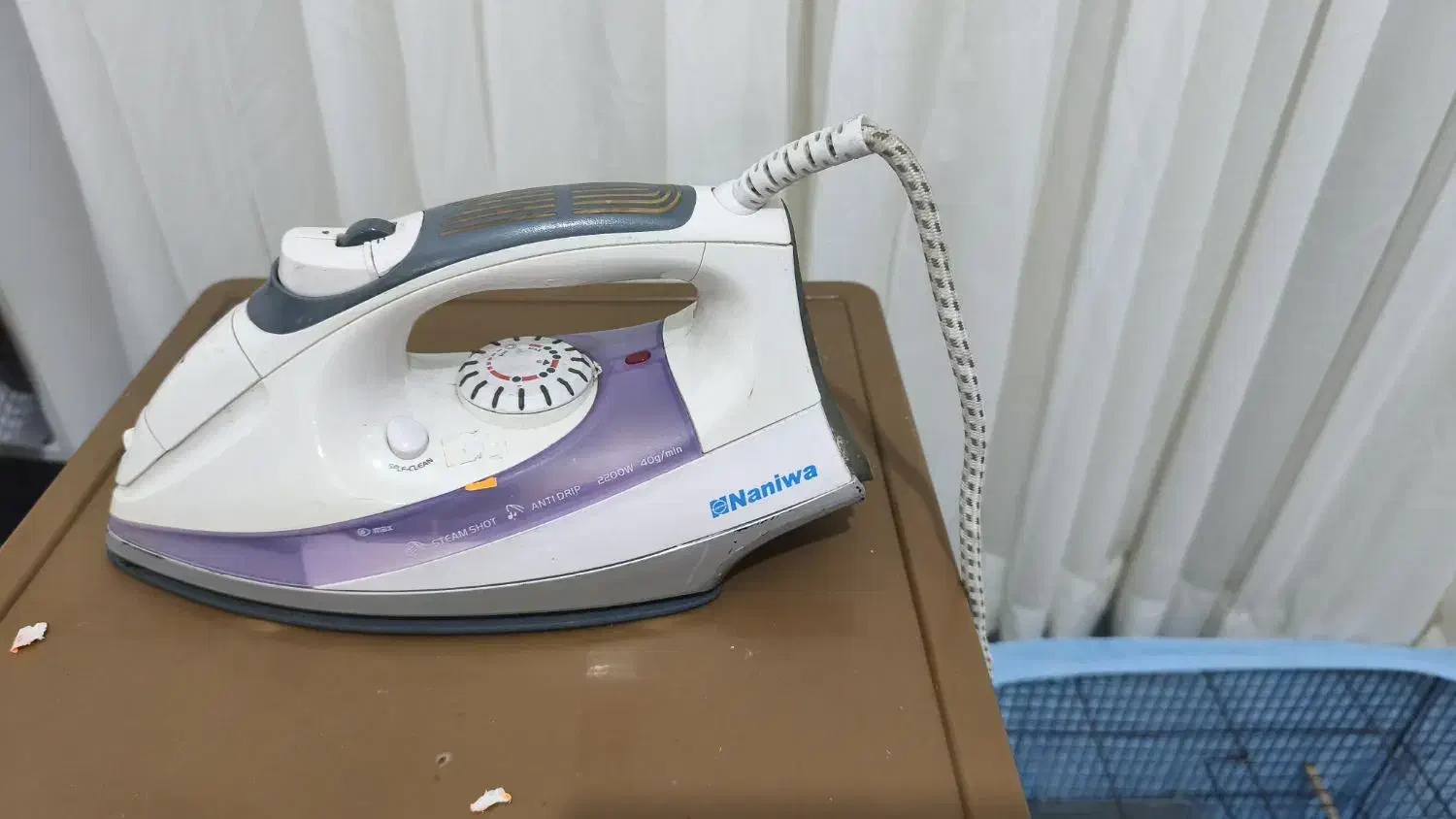 اتو بخار و اتوی سرد|اتو و لوازم اتو|رشت, پیرکلاچای|دیوار