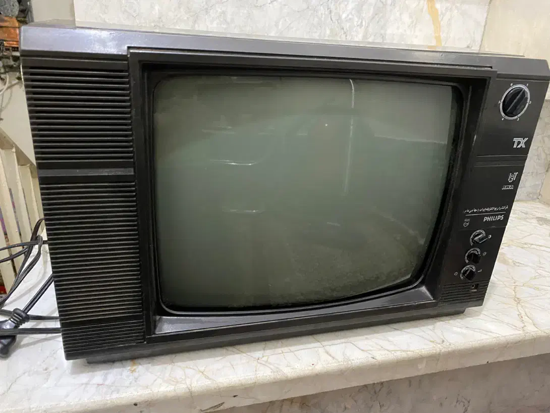 تلویزیون قدیمی عتیقه|تلویزیون و پروژکتور|اسلام‌شهر, شهرک امام حسین (میان آباد)|دیوار