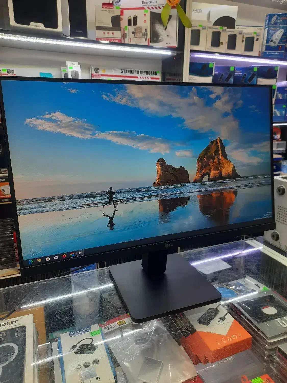 مانیتور LG IPS FULL HD 100HZ نیروی هوایی|قطعات و لوازم جانبی رایانه|تهران, امامت|دیوار