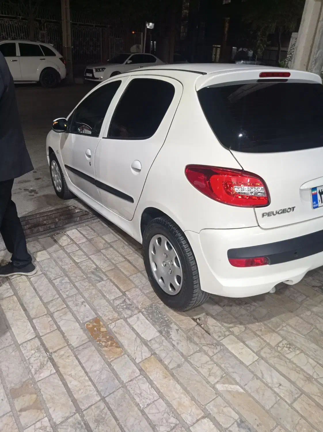 206 تیوفایو اتومات|خودرو سواری و وانت|مشهد, تربیت (صدف)|دیوار