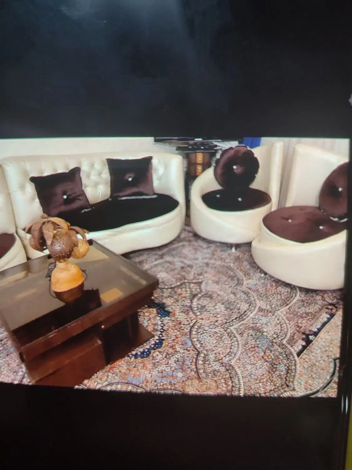 مبل۷نفره|مبلمان خانگی و میز عسلی|قم, شاه سید علی|دیوار