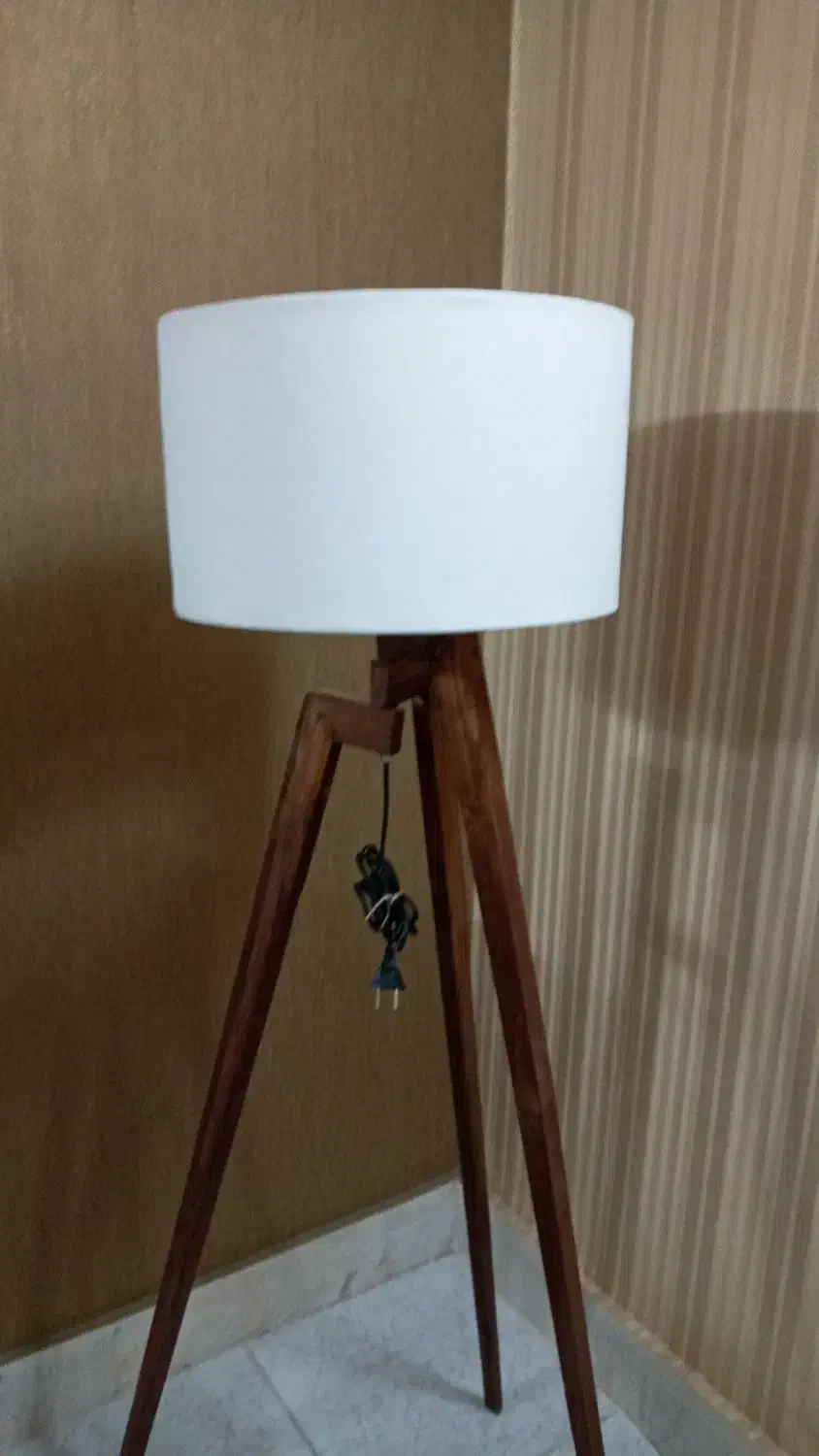 اباژور زیبا و نو|چراغ خواب و آباژور|شاهرود, |دیوار