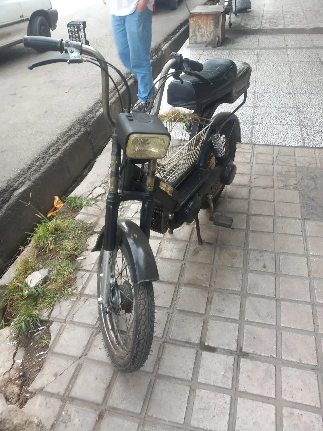 باسلام خسته نباشی یک دستگاه براوو فروشی|موتورسیکلت|گنبد کاووس, |دیوار