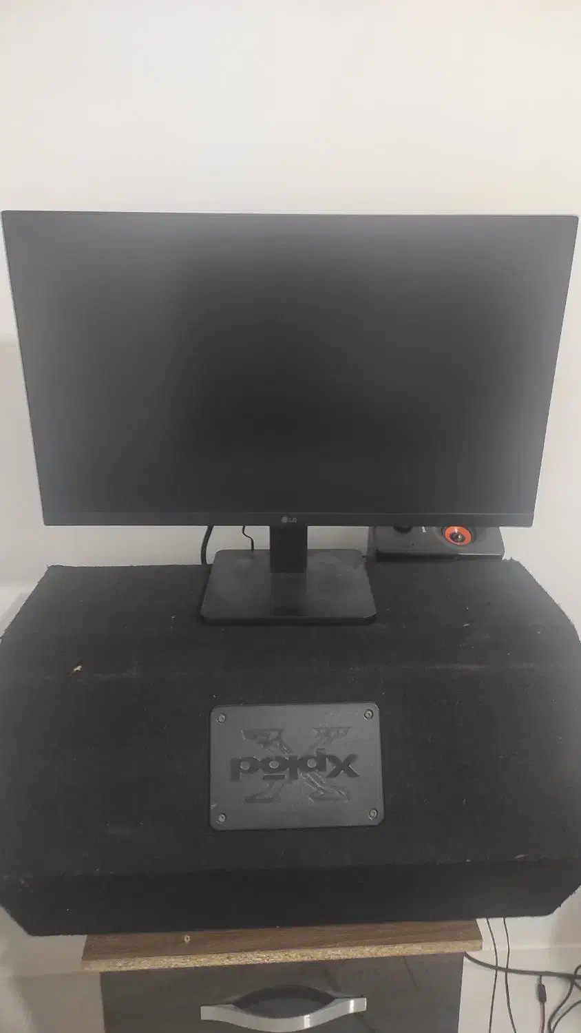 فروش مانیتور.اینچLG.hz100.30|رایانه رومیزی|صدرا-فارس, فاز ۱|دیوار