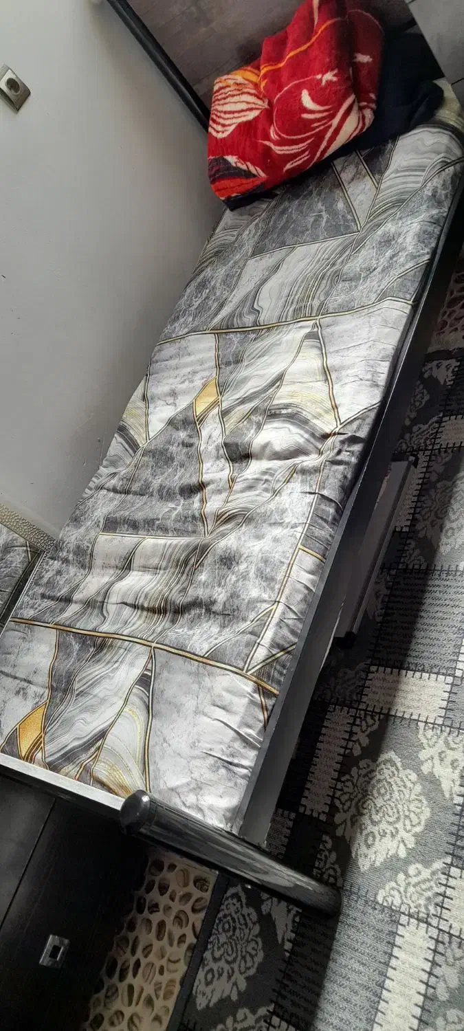 تخت خواب تک نفره|تخت و سرویس خواب|ماهدشت, |دیوار