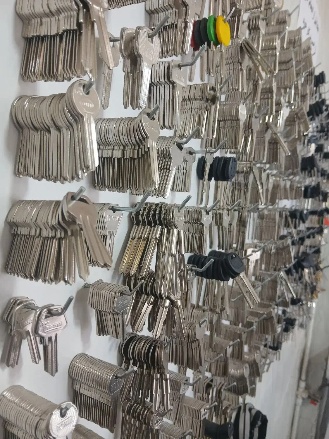 کلیدسازی قفل سازی شاهرود|خدمات پیشه و مهارت|شاهرود, |دیوار