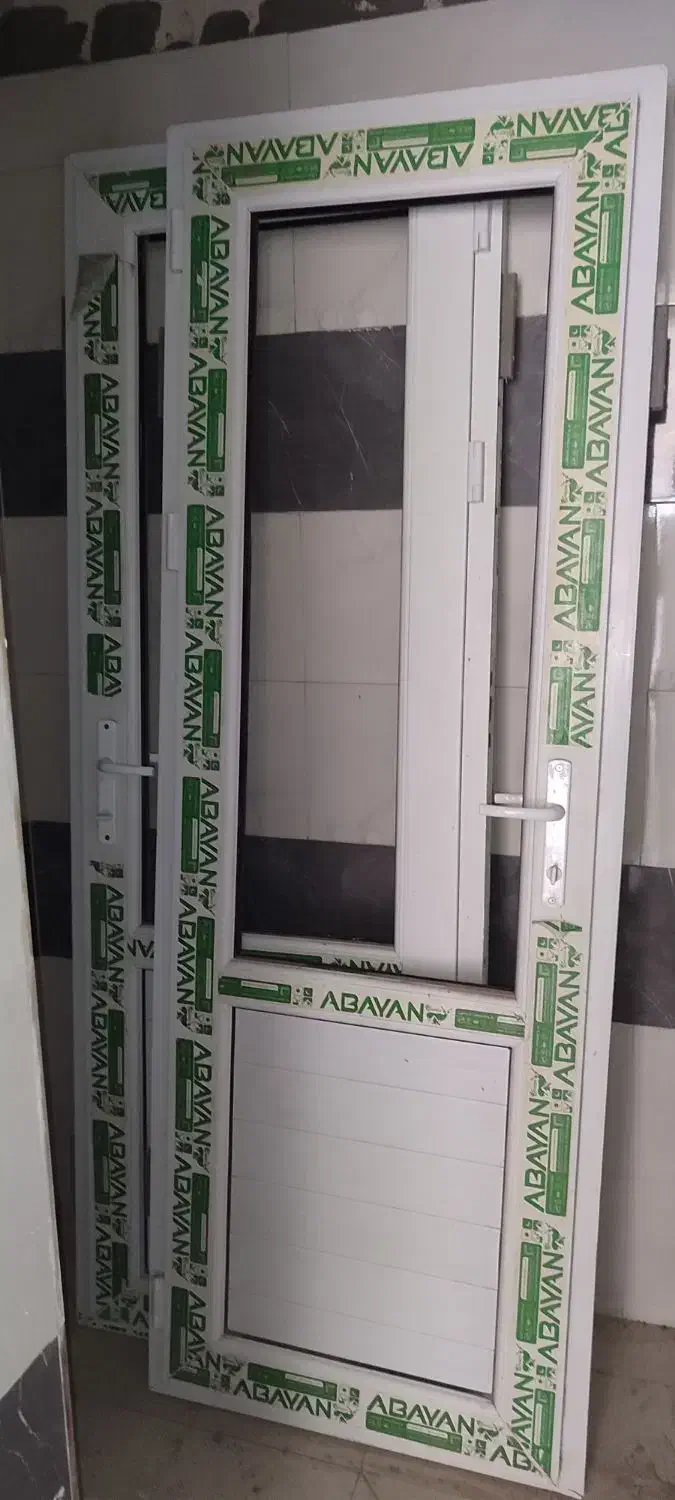 دوعدد درب upvc|مصالح و تجهیزات ساختمان|اردبیل, |دیوار