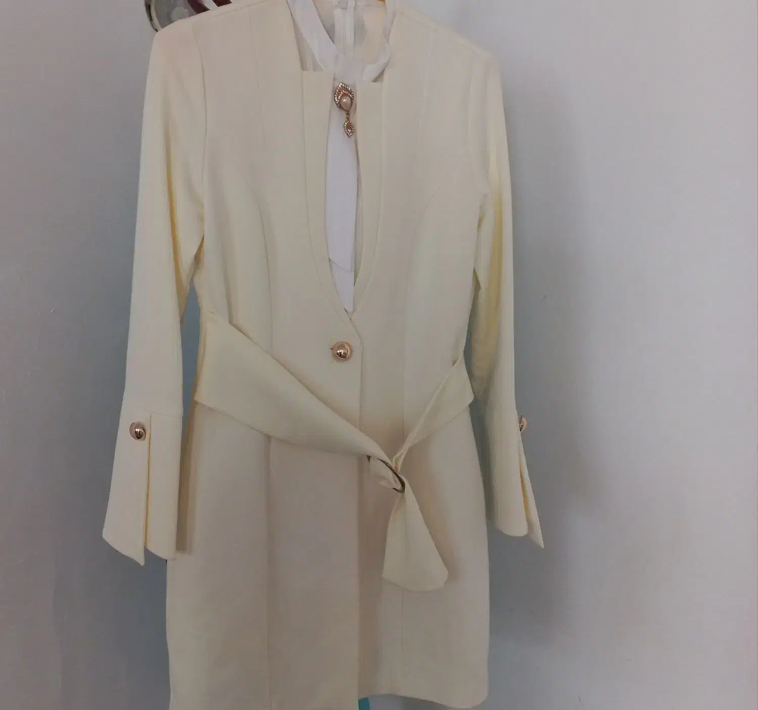 کت شلوار|لباس|اسفراین, |دیوار