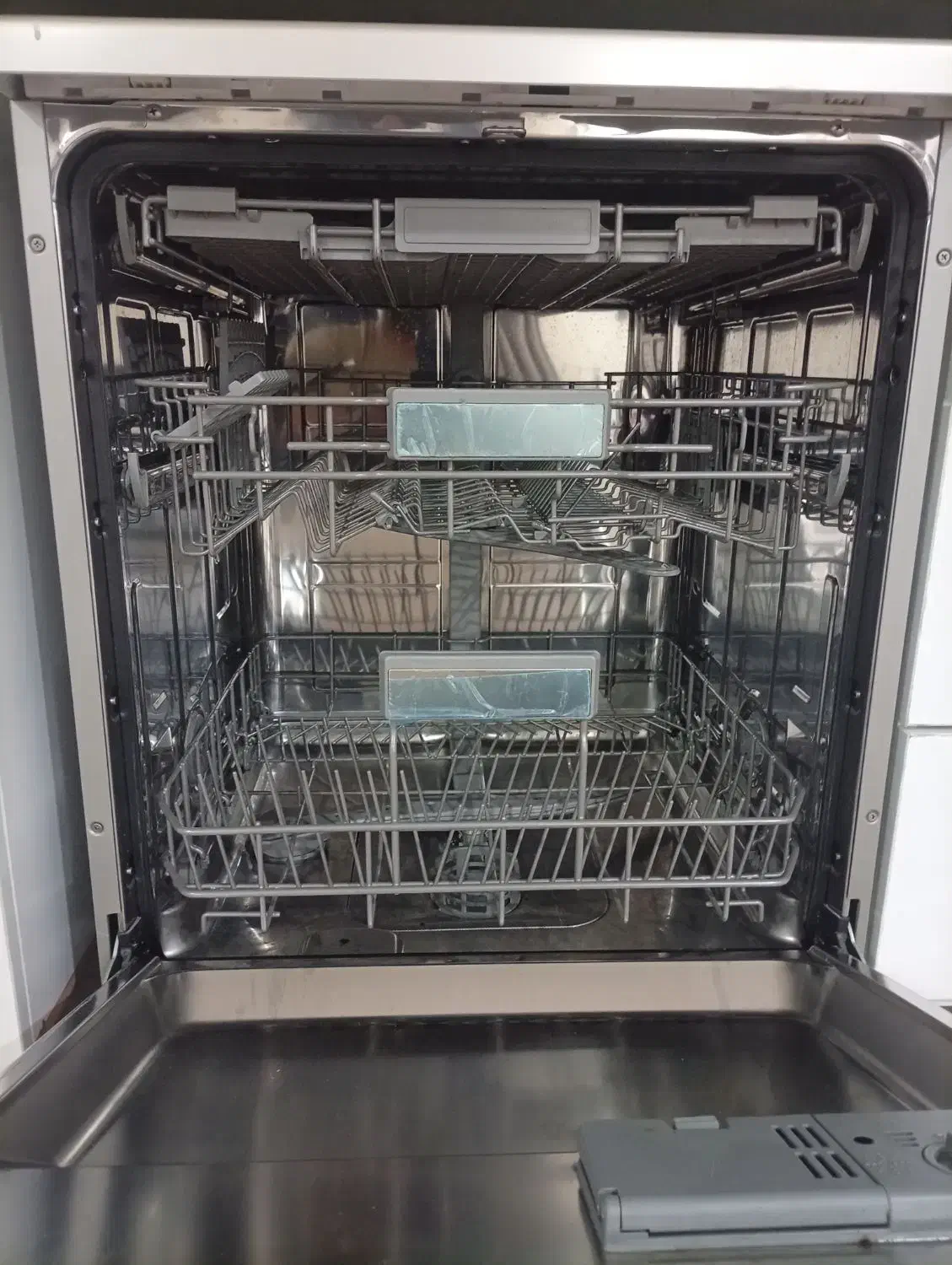 ماشین ظرفشویی در حد نو فقط دوباره استفاده شده|ماشین ظرفشویی|حمیدیه, |دیوار