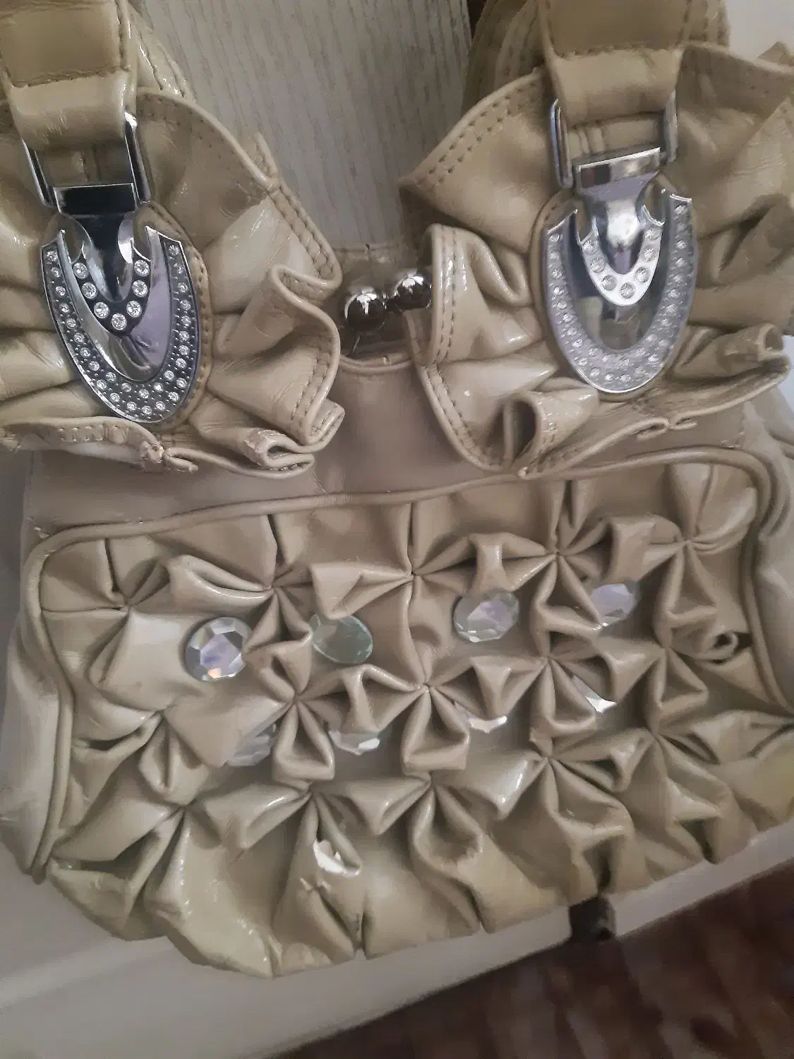 کیف مجلسی|کیف، کفش، کمربند|تبریز, |دیوار