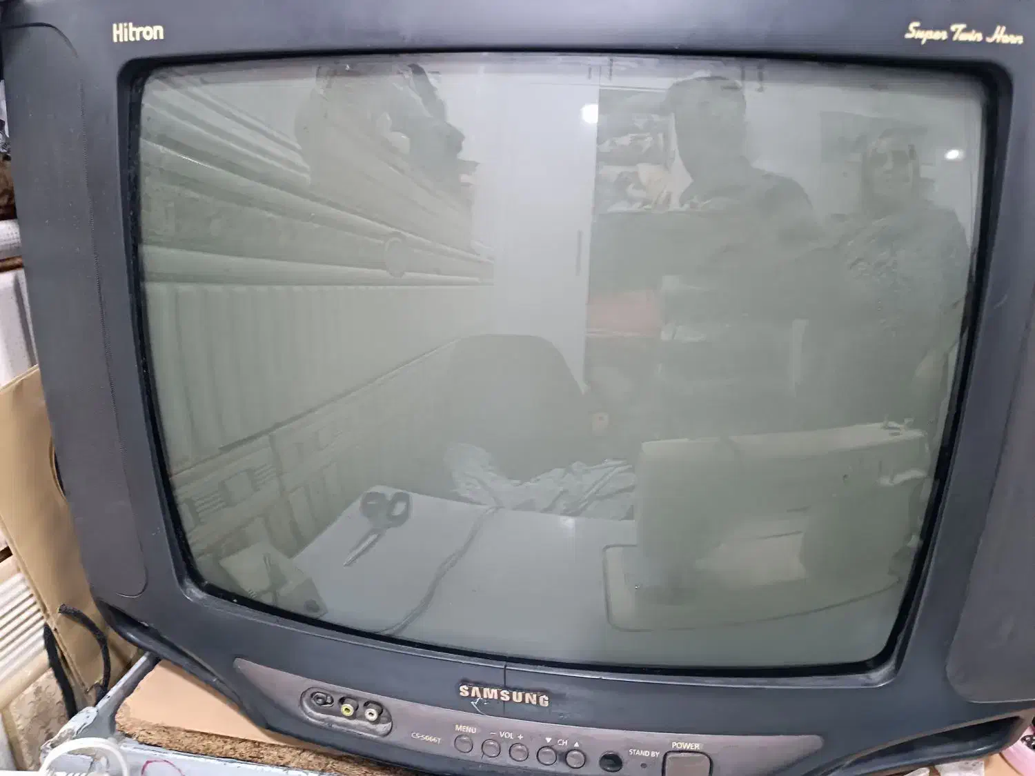 تلویزیون سامسونگ کاملا سالم|تلویزیون و پروژکتور|میناب, |دیوار