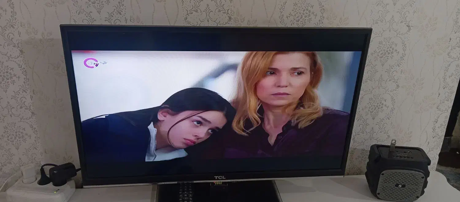 ال ای دی 32 اینچ|تلویزیون و پروژکتور|همدان, |دیوار