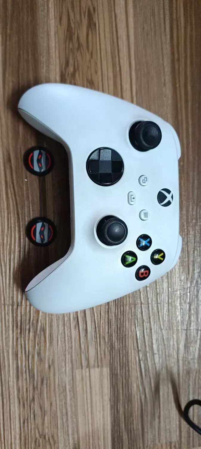 دسته ایکس باکس سری اس به همراه پایه شارژر|کنسول، بازی ویدئویی و آنلاین|قرچک, زیبا شهر|دیوار