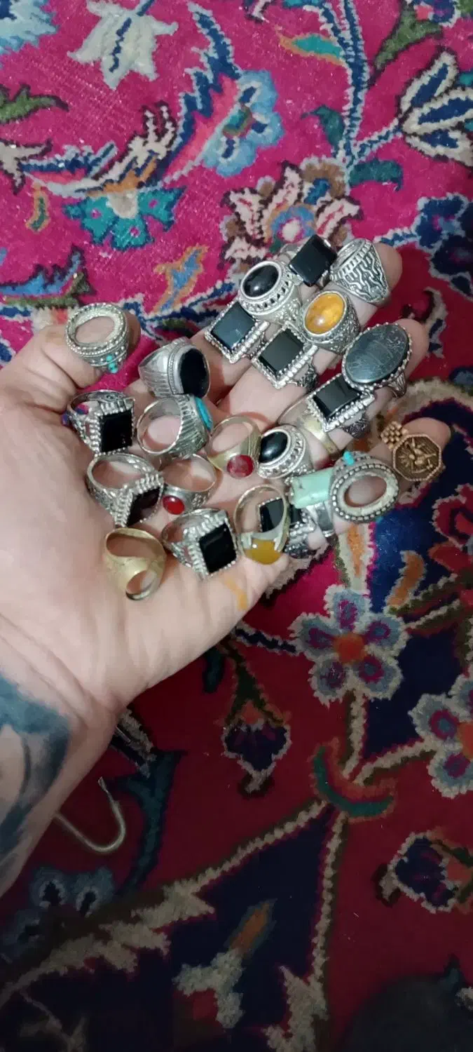 انگشتر بدل بیست چهار عدد. خریدار واقعی پیام بده|بدلیجات|میانه, |دیوار