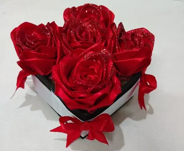 بهترین کیفیت، بهترین قیمت، تحویل فوری|گل مصنوعی|نیشابور, فردوسی جنوبی|دیوار