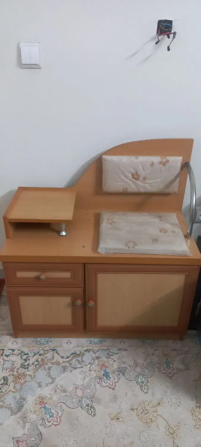 میز تلفن|میز تلفن|سمنان, |دیوار