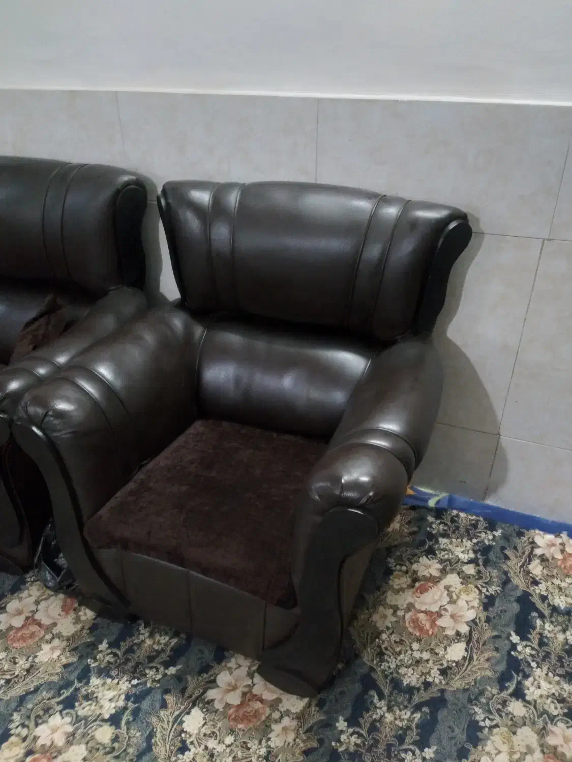 دسته دوم|مبلمان خانگی و میز عسلی|قدس, شهر‌قدس|دیوار