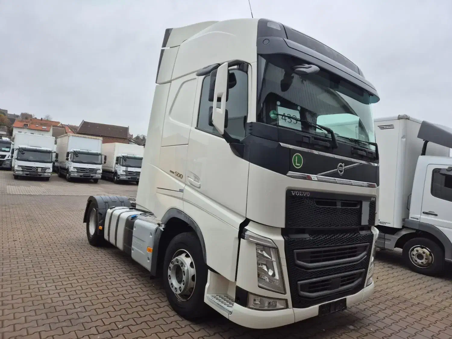 واردات انواع کامیون کشنده اروپایی|خودرو سنگین|یزد, |دیوار