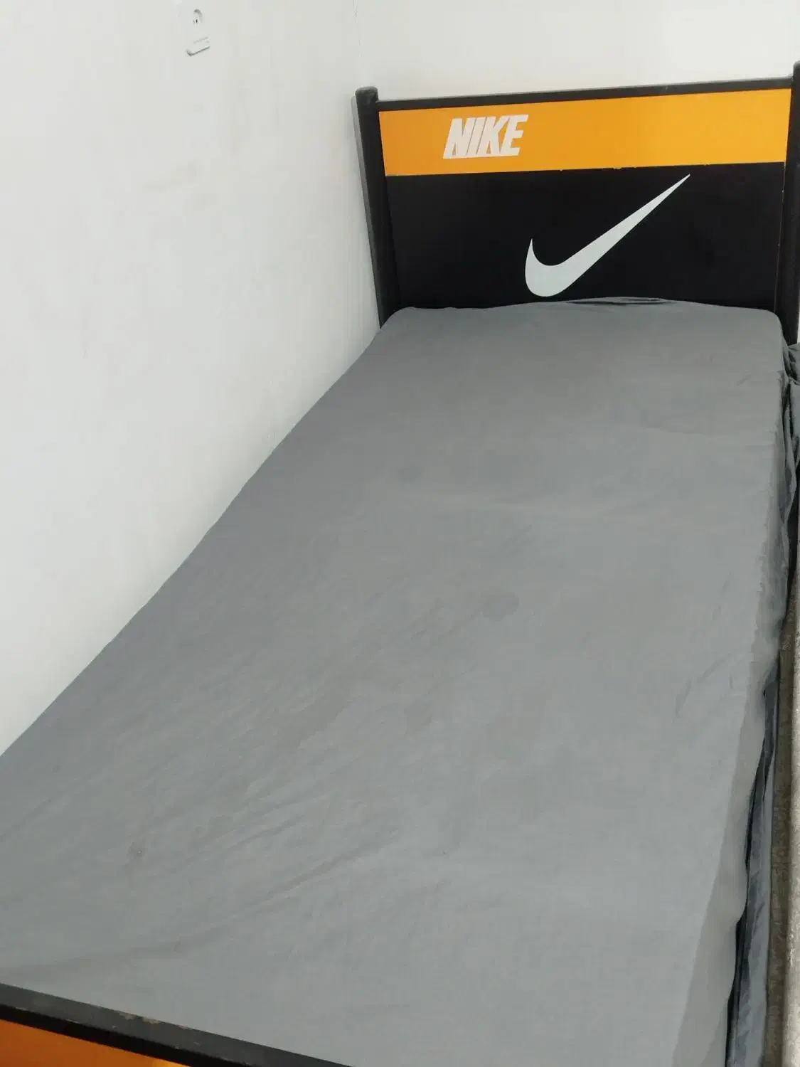 دو تا تخت ،کمد ،میزتحریر|تخت و سرویس خواب|پیشوا, |دیوار