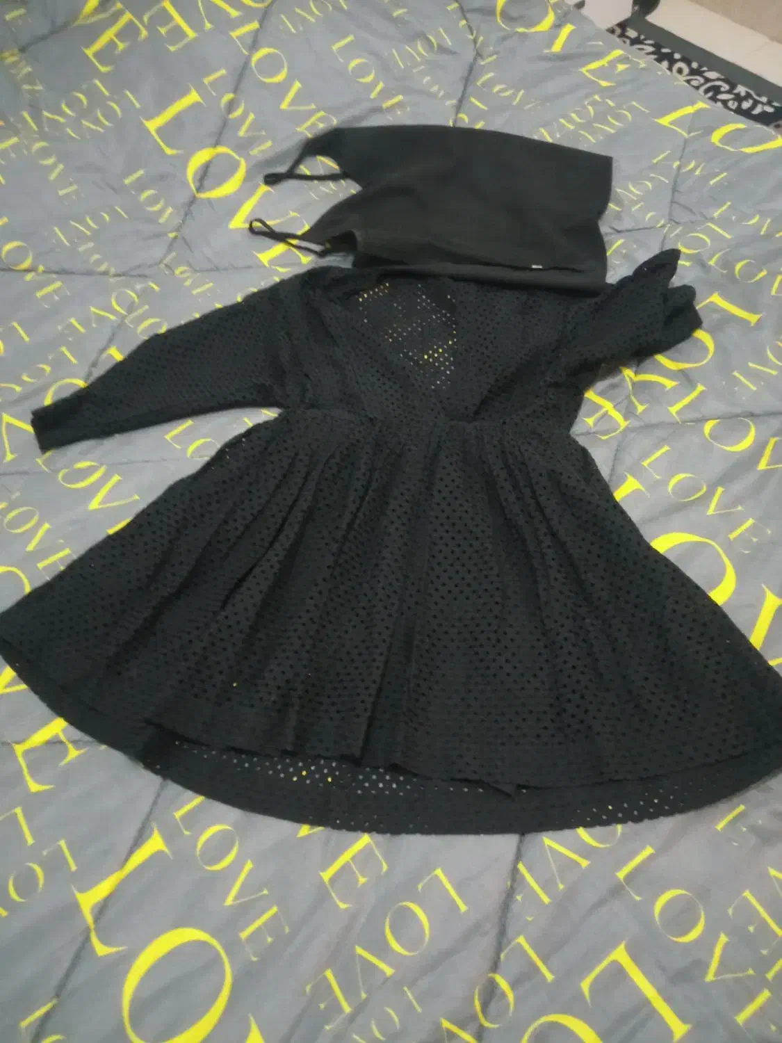 پیراهن|لباس|خرم‌آباد, |دیوار