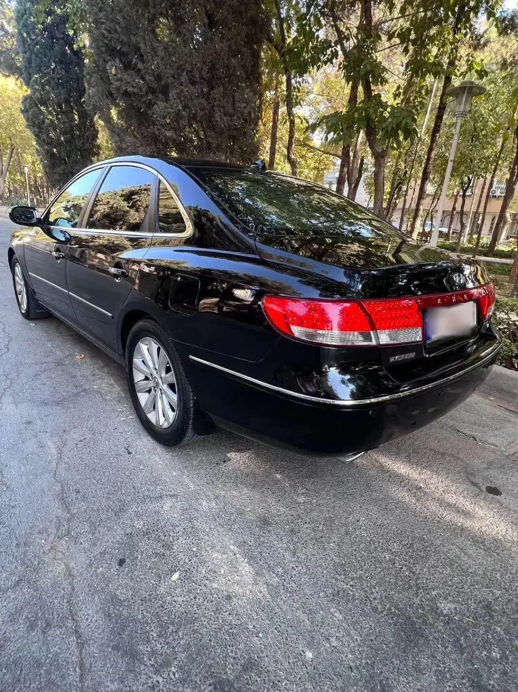 ازرا 2010بدونه رنگ در حد|خودرو سواری و وانت|اصفهان, محله اسلامی|دیوار