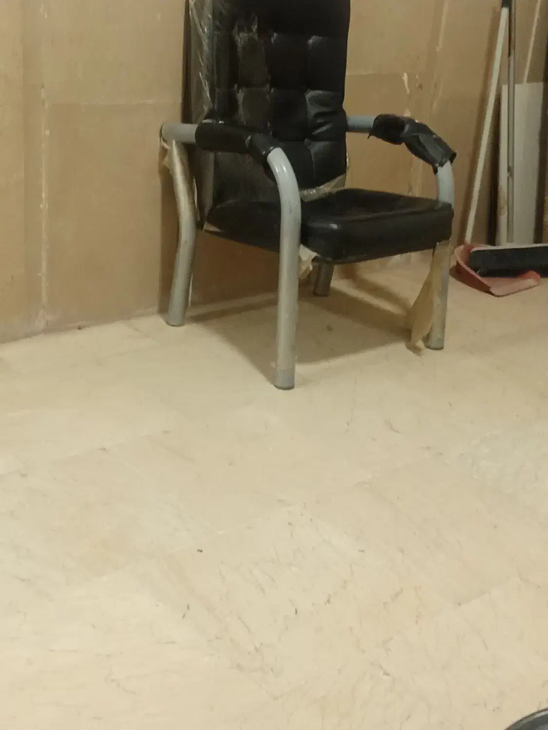 مبل فورشی|مبلمان خانگی و میز عسلی|کاشان, کارگر|دیوار