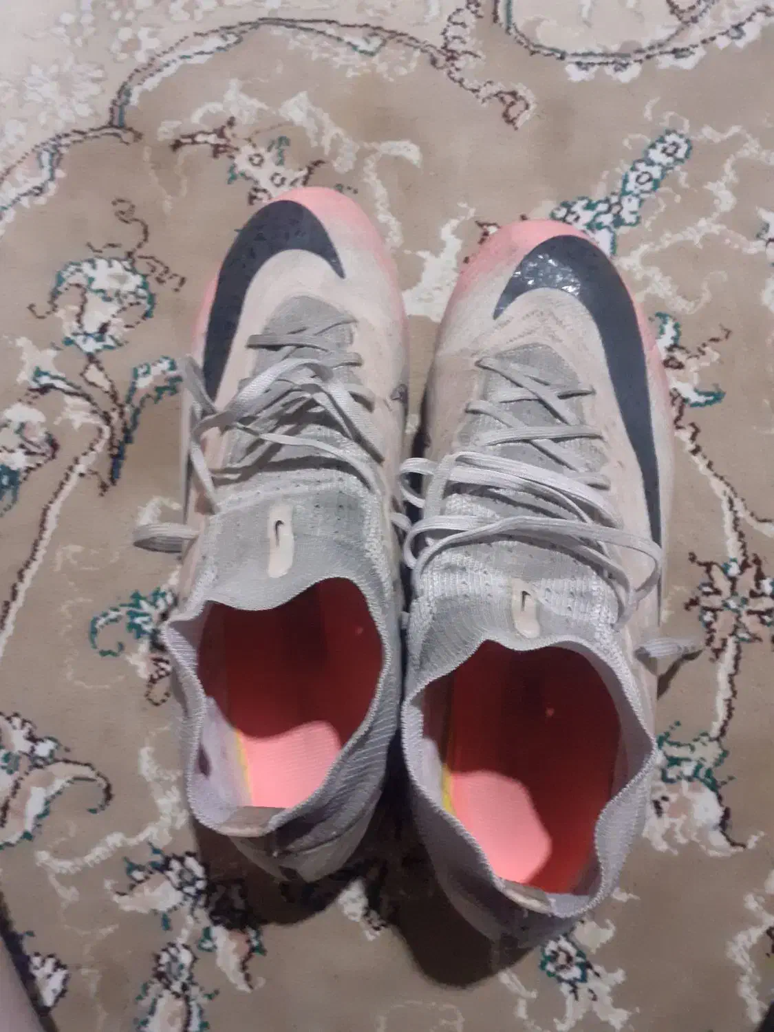 استوک نایک|کیف، کفش، کمربند|تالش, هشتپر|دیوار