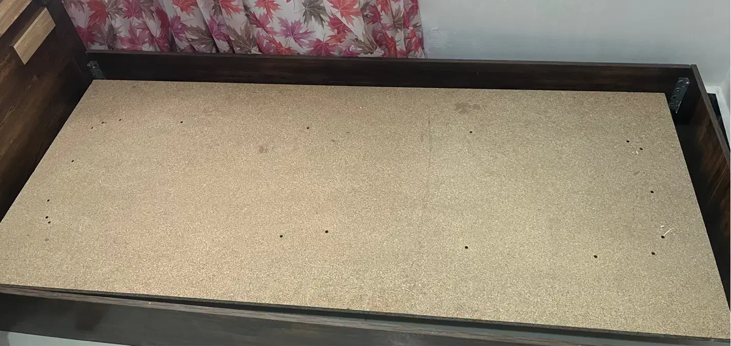 پایه تخت|تخت و سرویس خواب|رشت, پل تالشان|دیوار