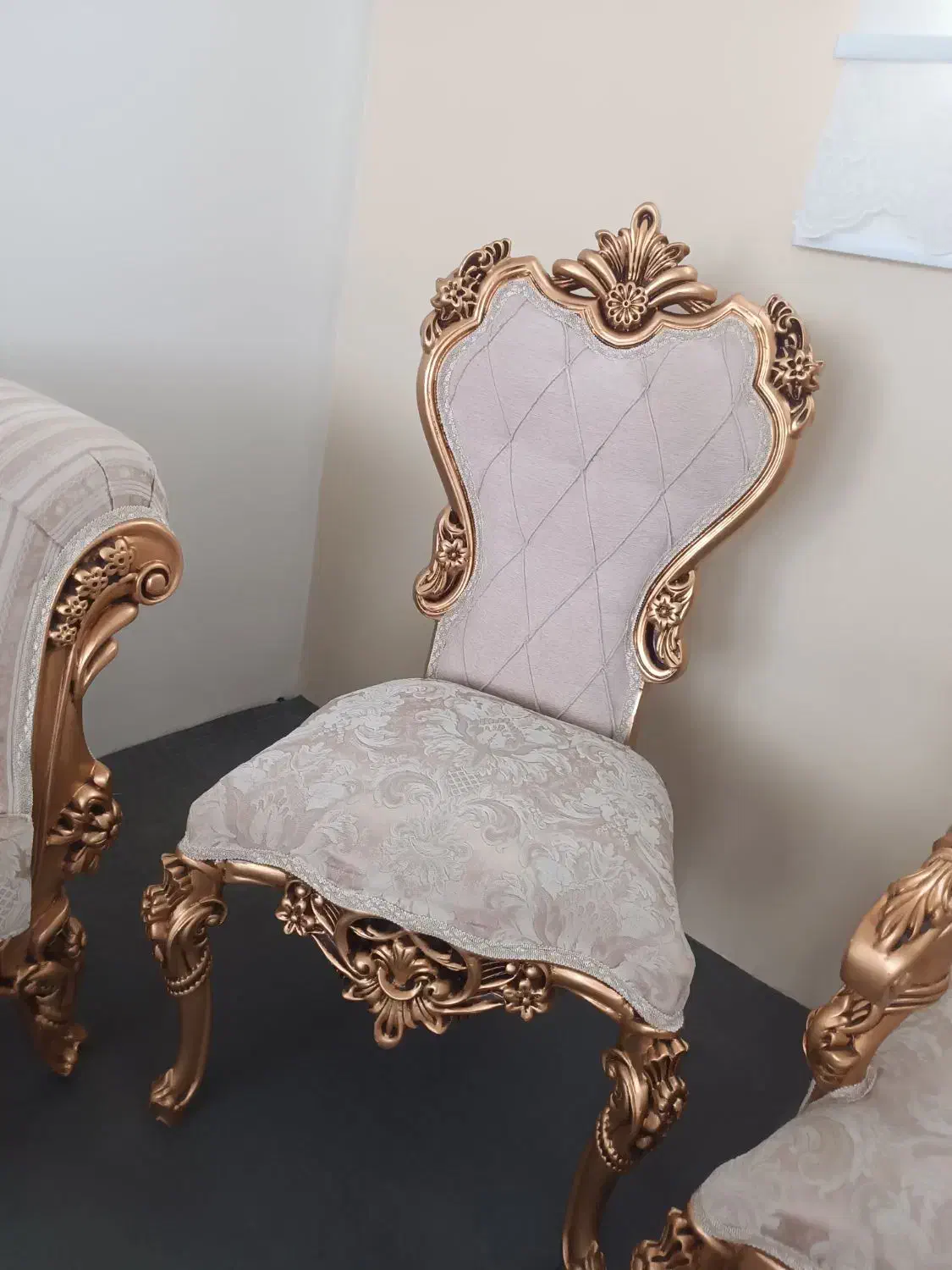 مبلمان کلاسیک سفارشی|مبلمان خانگی و میز عسلی|میانه, |دیوار