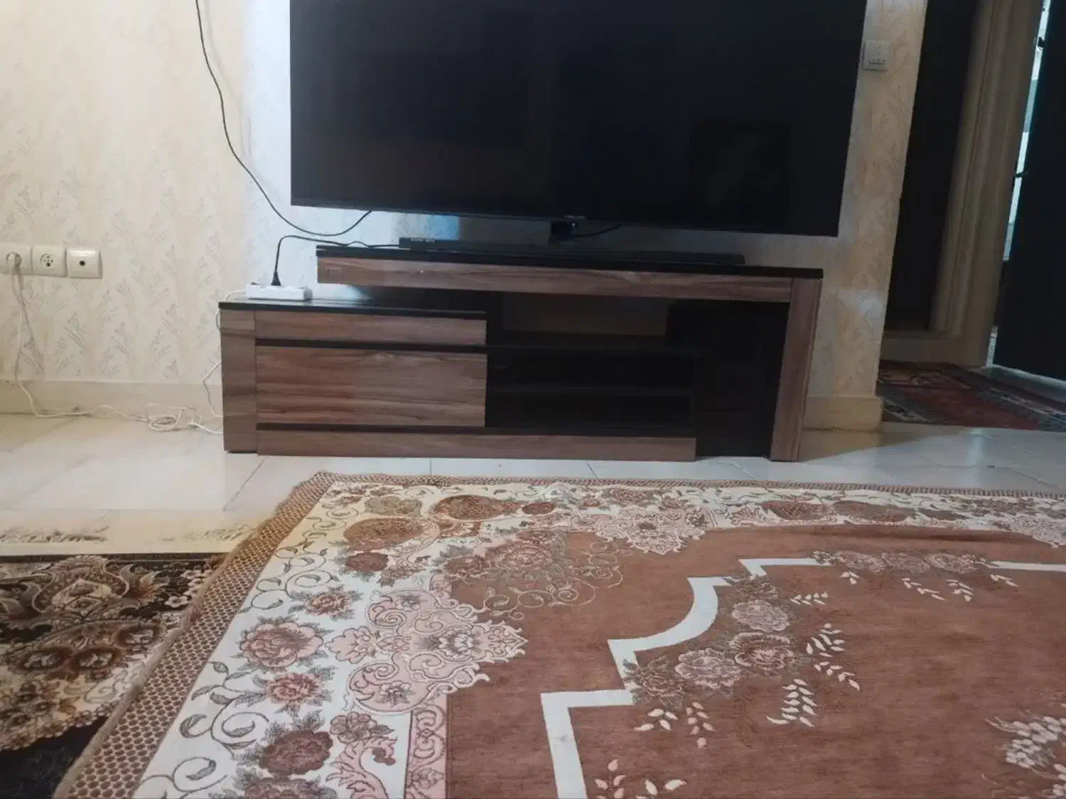 میز تلوزیون|میز تلویزیون|قم, شهرک امام حسن|دیوار