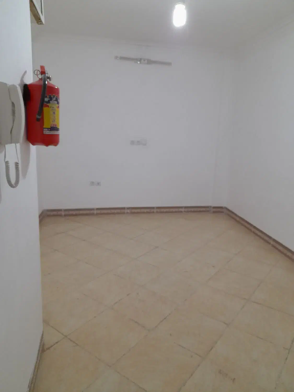 واحد ۱۲ متری|اجارهٔ آپارتمان|قم, حاج زینل|دیوار