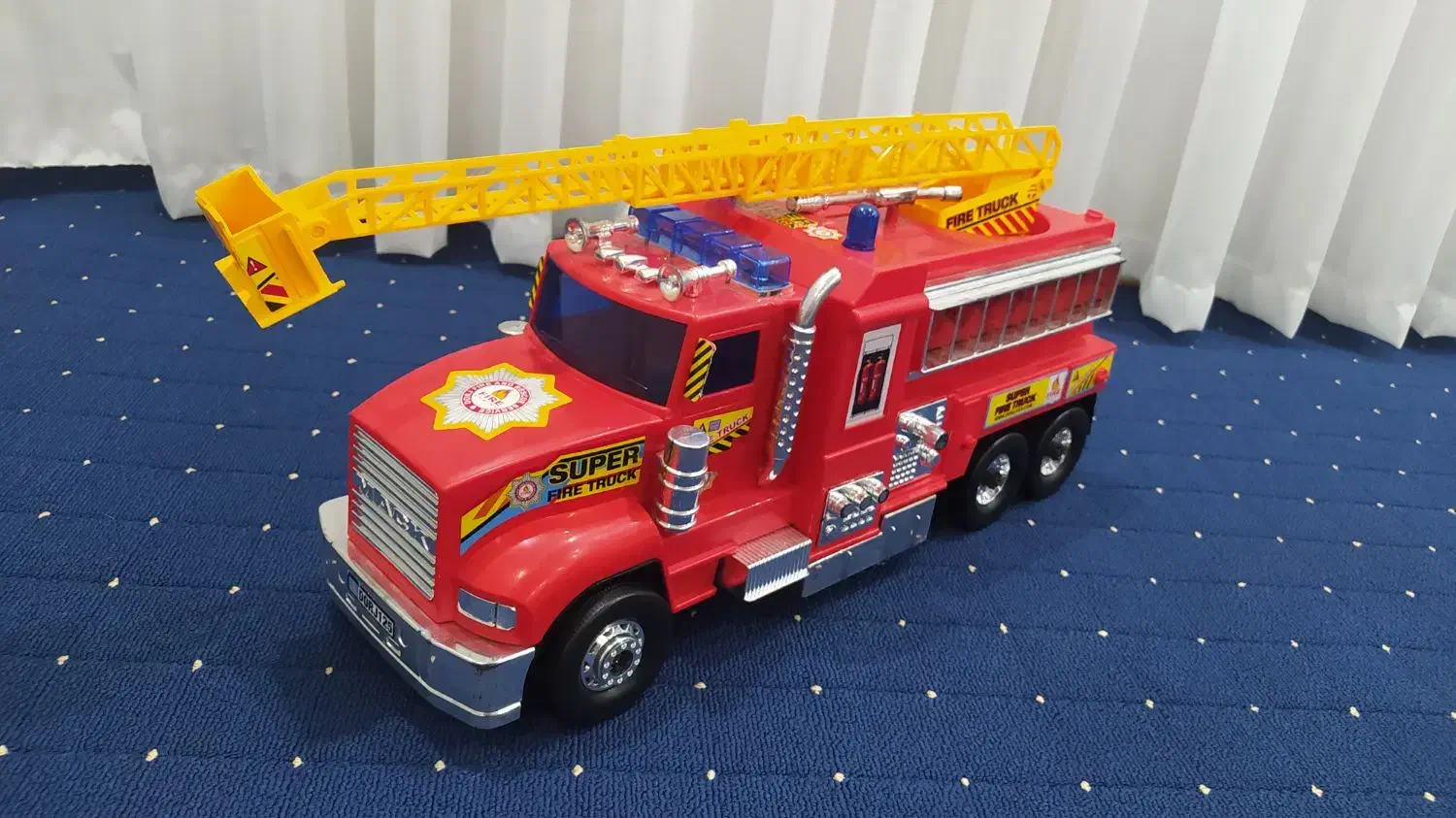 آتش نشانی بزرگ|اسباببازی|جوانرود, |دیوار