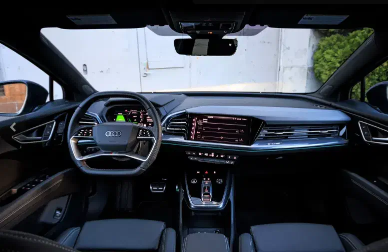 آئودی / AUDI Q4 -40 e-tron|خودرو سواری و وانت|تهران, حکمت|دیوار