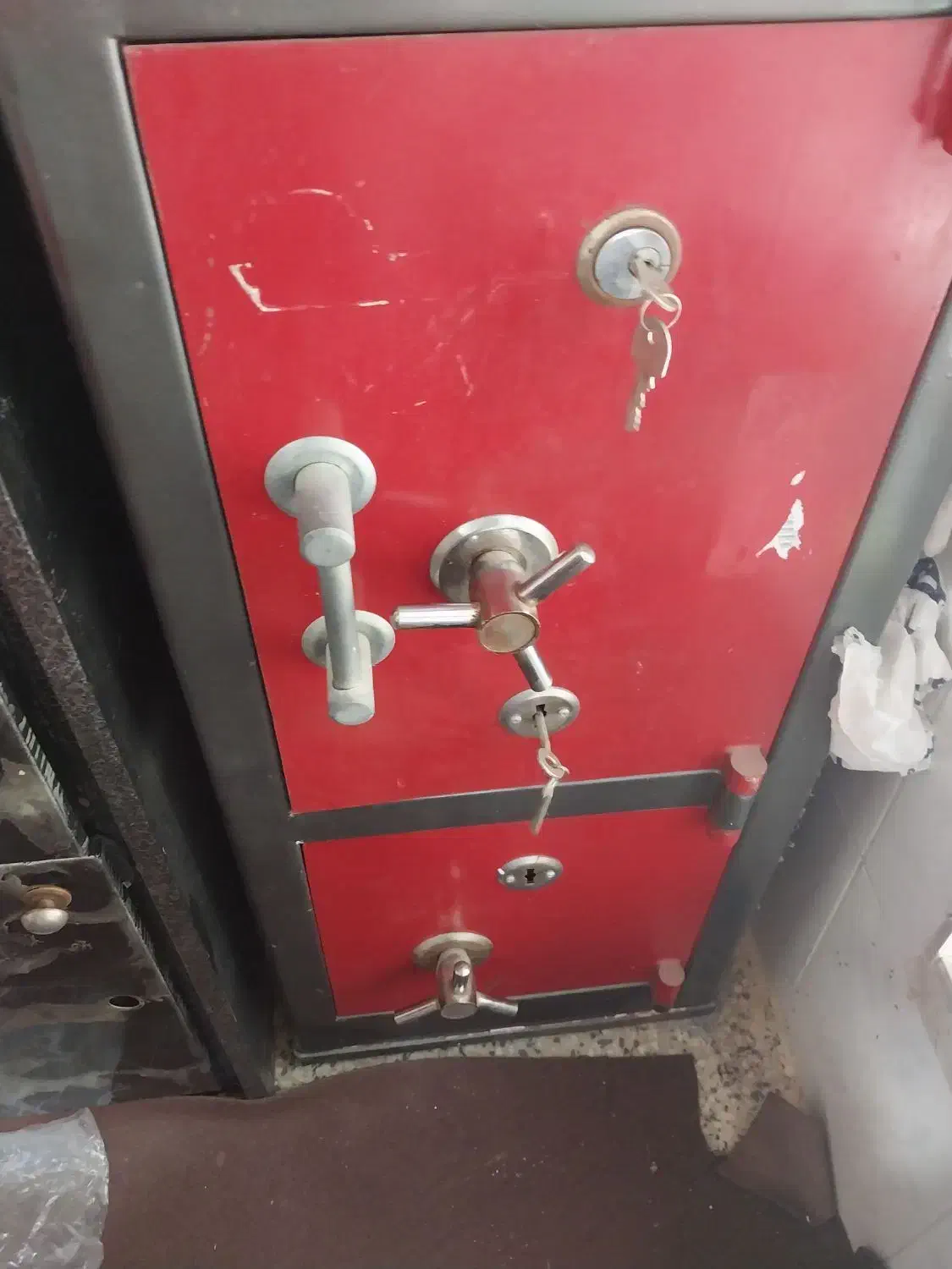 گاوصندوق نو|ابزارآلات|مرودشت, بیست متری بیمارستان|دیوار