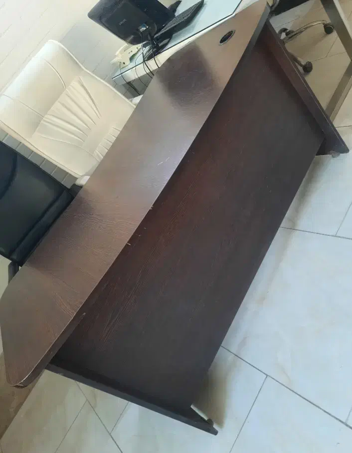 میز اداری|میز تحریر و کامپیوتر|برخوار, |دیوار