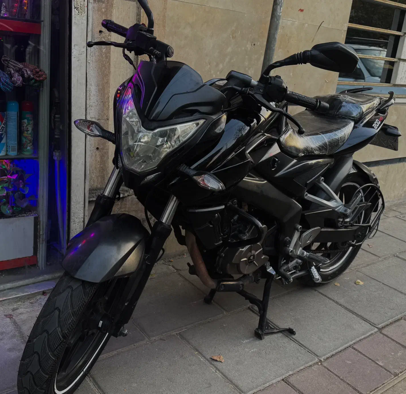 Ns 200 مدل 93|موتورسیکلت|تهران, صادقیه|دیوار