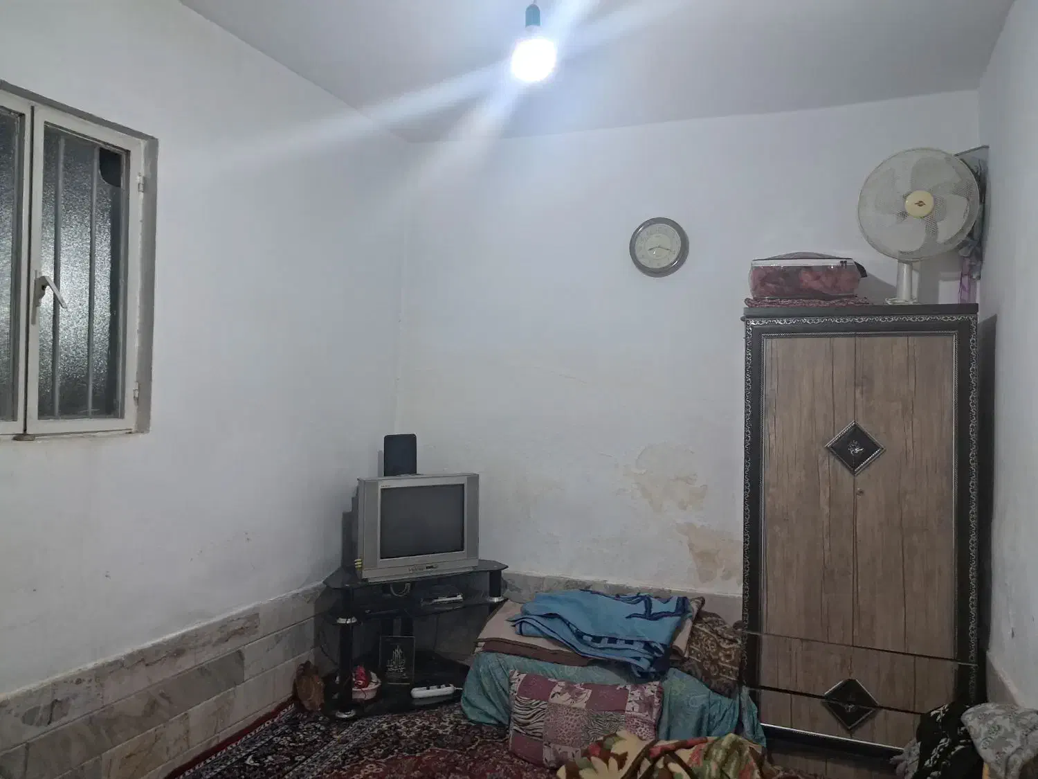 خانه قواره جلو در شیخ آباد بهر کوچه ۱۰ متری|فروش خانه و ویلا|قم, ولیعصر|دیوار