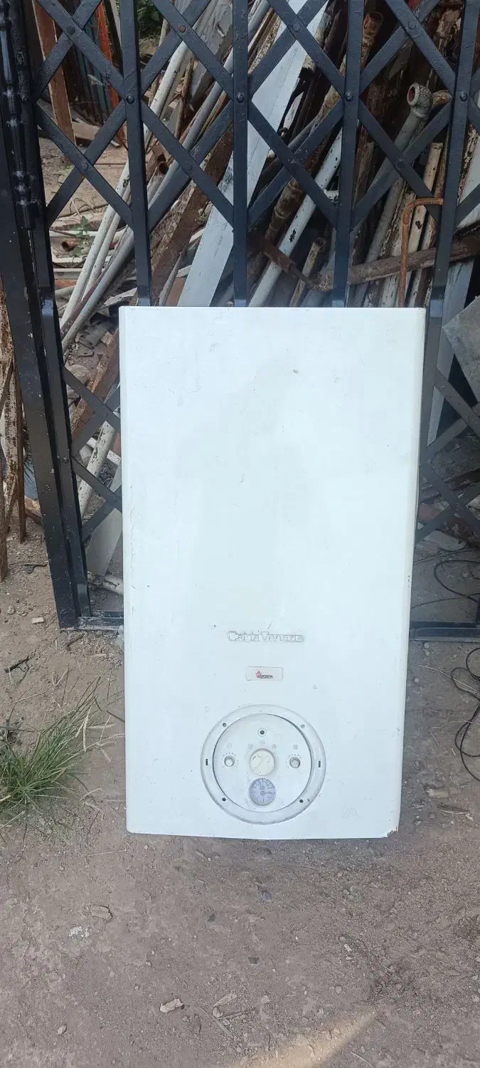 پکیچ رادیاتور|آبگرمکن، پکیج، شوفاژ|آستانه اشرفیه, |دیوار