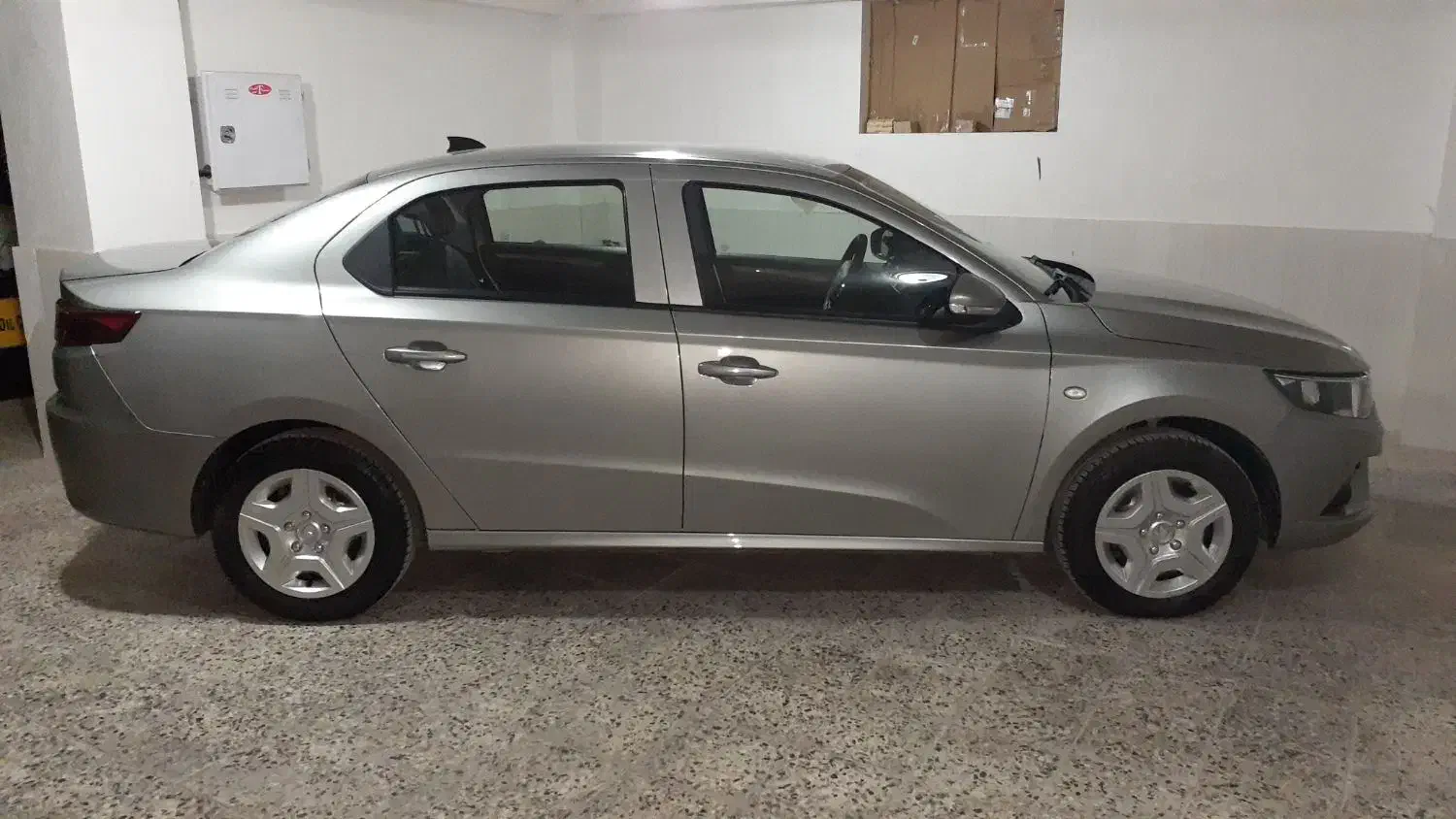 تارا ،v1پلاس ۶ سرعته دستی تیتانیوم|خودرو سواری و وانت|خرم‌آباد, |دیوار