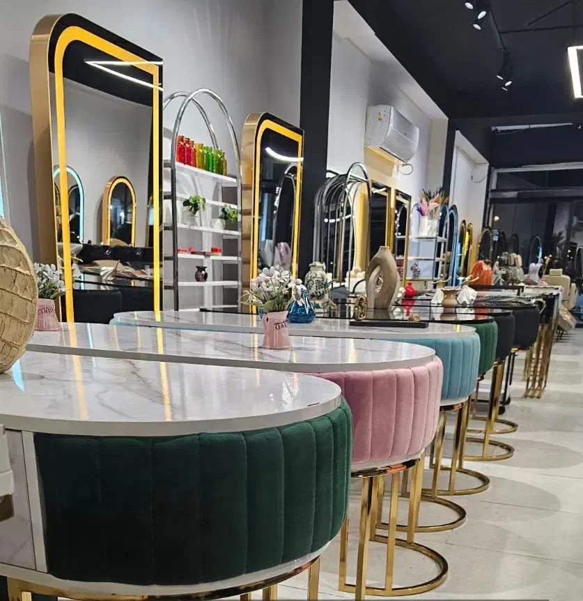 تجهیزات ارایشگاه صندلی اصلاح کانتر ناخن تخت فیشیال|آرایشگاه و سالن‌های زیبایی|شیراز, پارک آزادی|دیوار