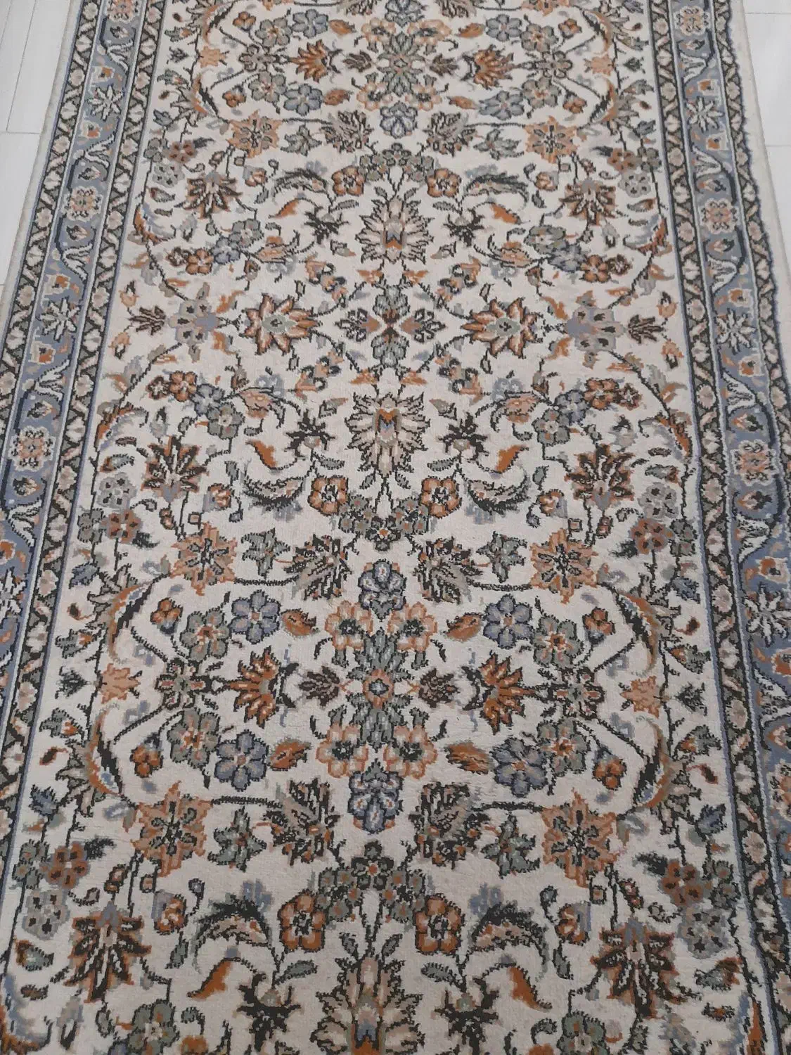 کنار فرشی تمیز وسالم|فرش|قزوین, |دیوار